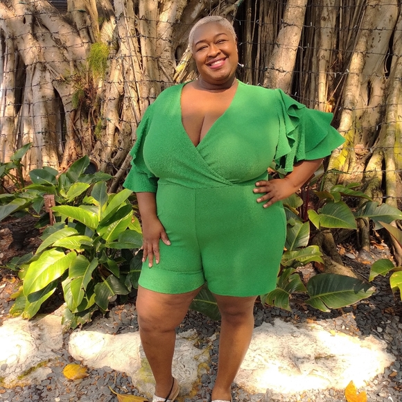 Green Romper size 26 - Picture 2 of 2